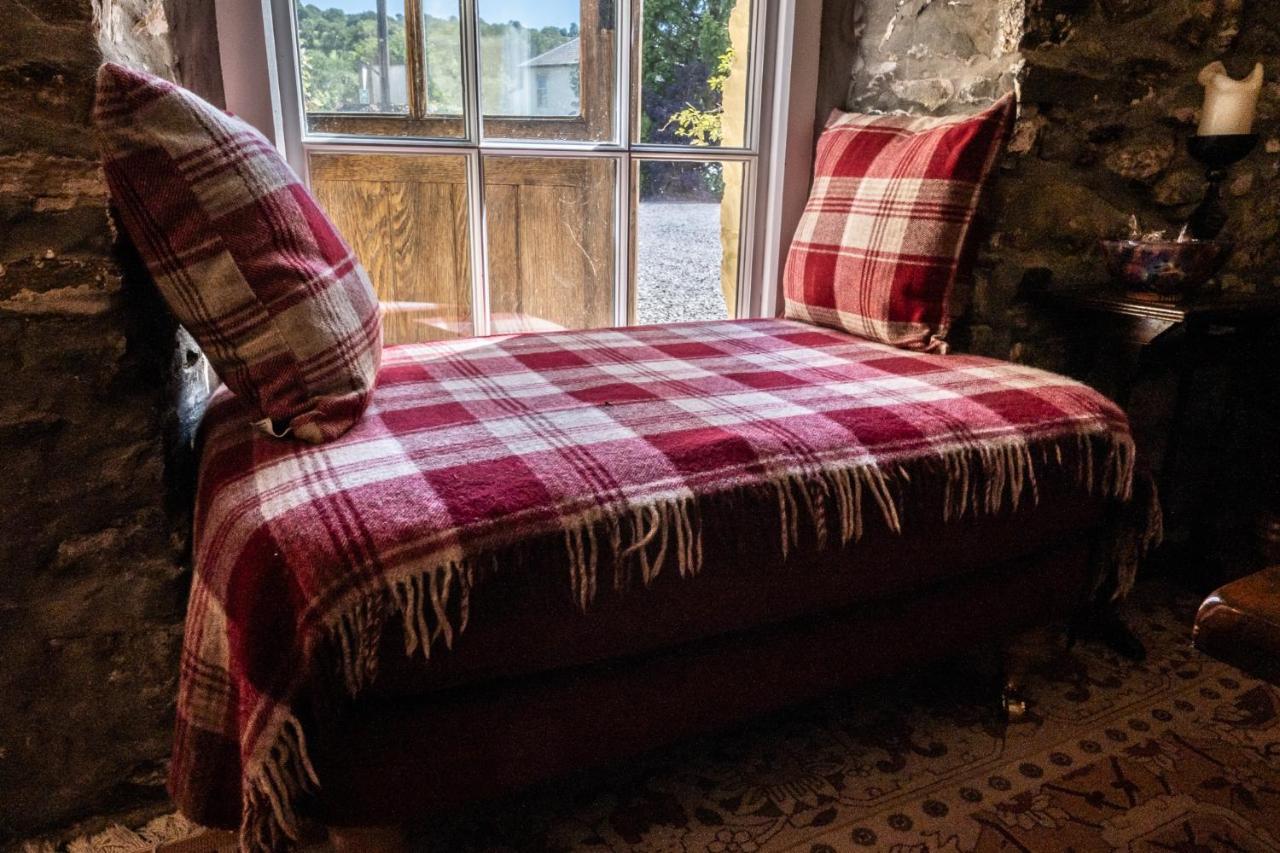 Ty Mawr Country Hotel & Restaurant Carmarthen Extérieur photo