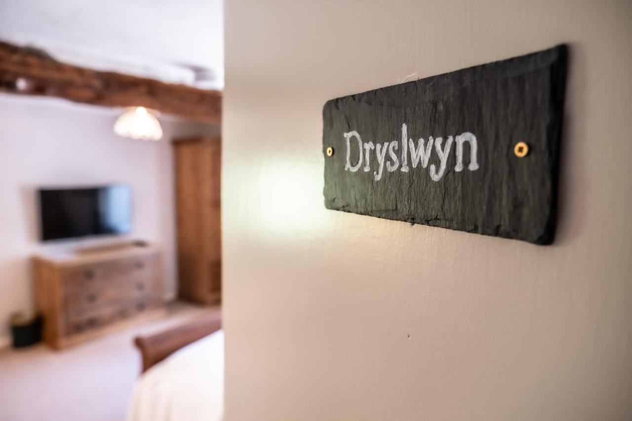 Ty Mawr Country Hotel & Restaurant Carmarthen Extérieur photo