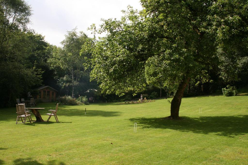 Ty Mawr Country Hotel & Restaurant Carmarthen Extérieur photo
