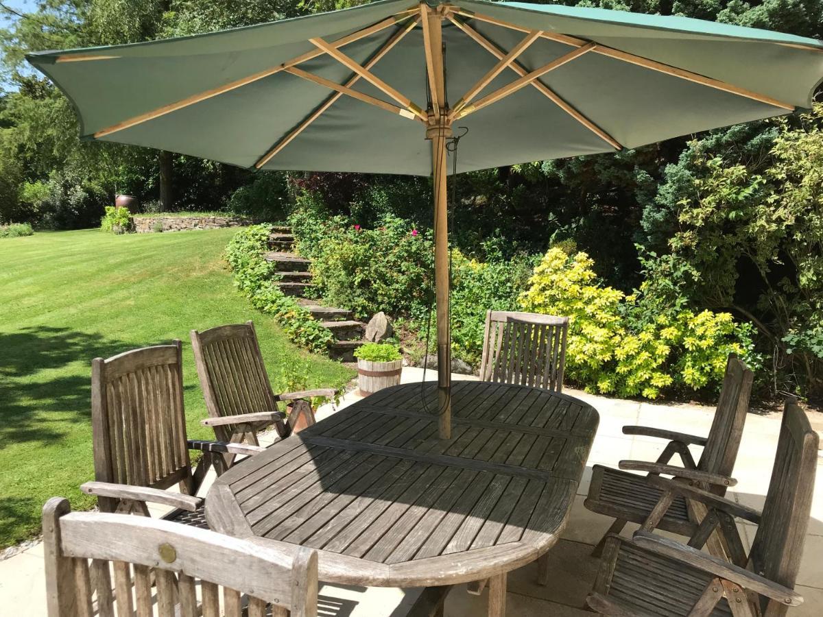 Ty Mawr Country Hotel & Restaurant Carmarthen Extérieur photo